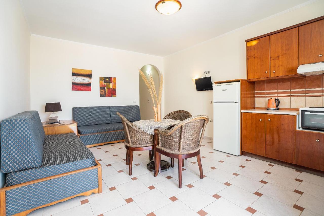 Livadia Beach Suite Livadia (Tilos) Exterior foto