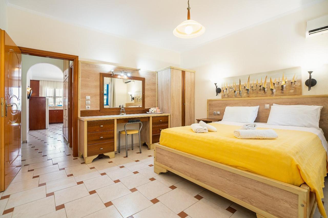 Livadia Beach Suite Livadia (Tilos) Exterior foto